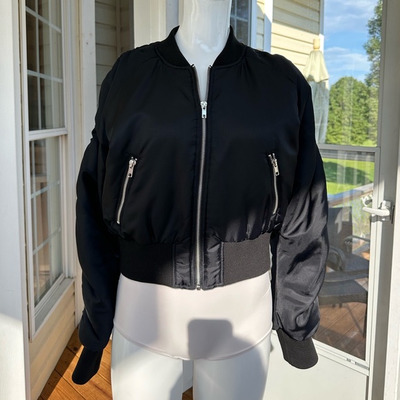 Steve Madden Eva black bomber zipper jacket gathered sleeves cropped Small NEW - Picture 3 of 7